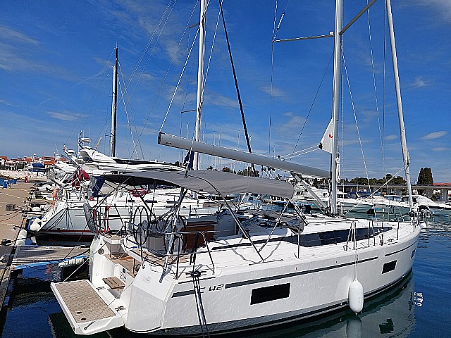 Bavaria C42