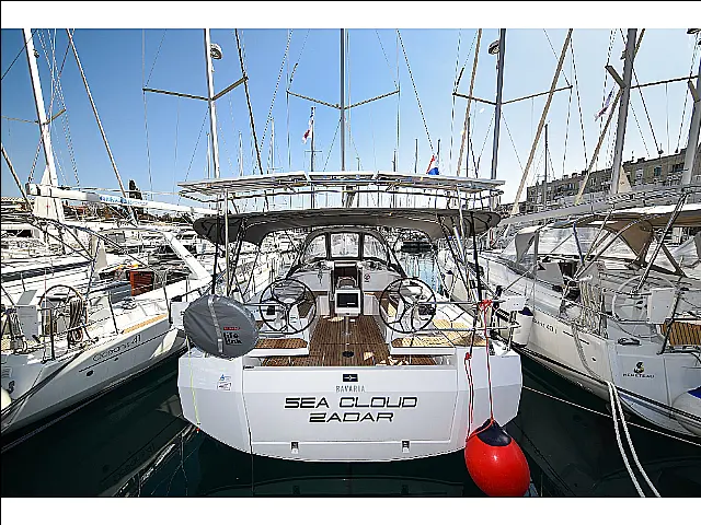 Bavaria C38