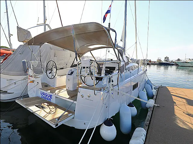 Sun Odyssey 410