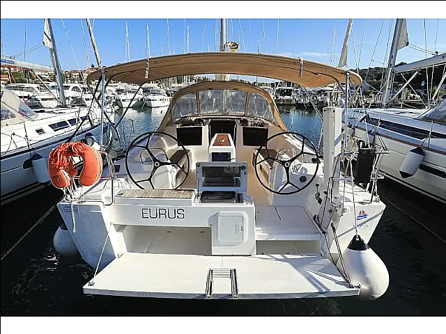 Dufour 412