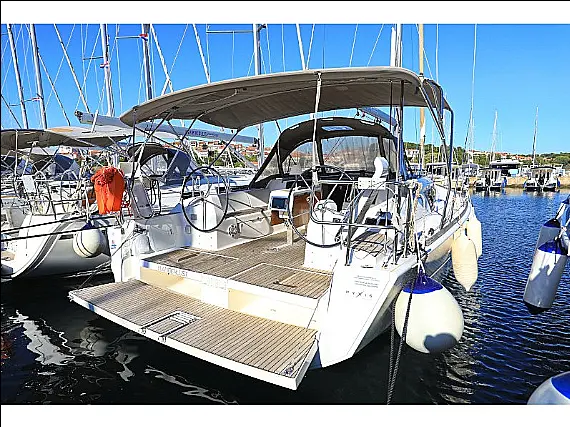 Dufour 382