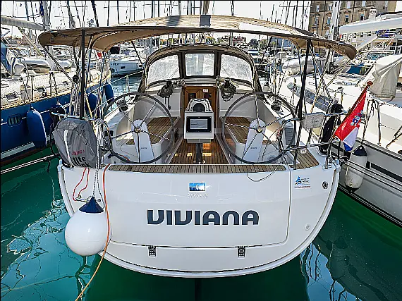 Bavaria 37