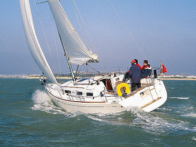 Dufour 325